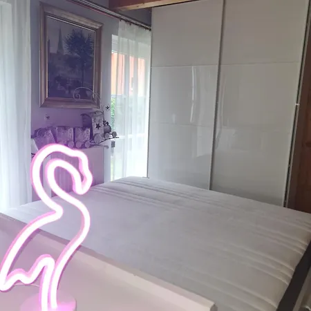 Flamingó Casa de Férias Balatonszarszo
